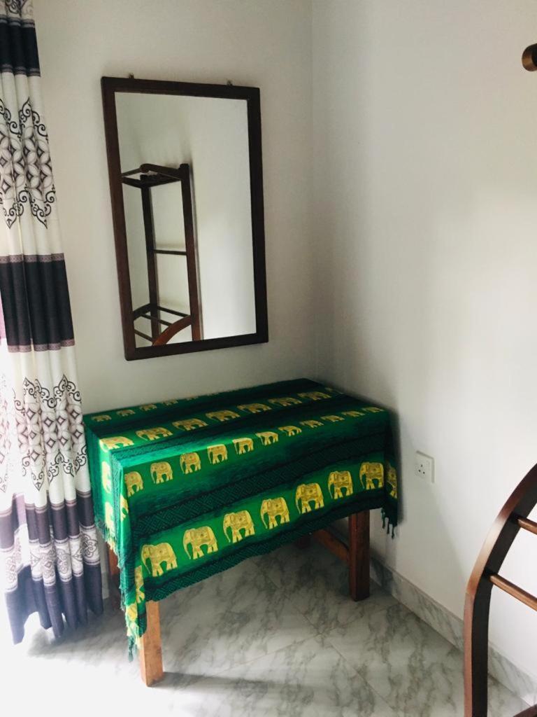Mirewon Guest Hotel Уелигама Екстериор снимка